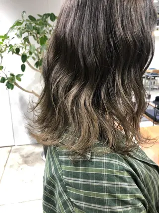 セミロング カラー パーマ ヘアアレンジ パーマスタイル🔅 sayacaのヘアスタイル