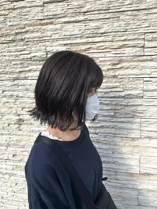 カラー 三品 早妃のヘアスタイル