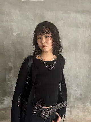 ミディアム HIKARIS 長澤彩のヘアスタイル