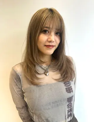 セミロング カラー 💙ルル💙 ハイトーン/レイヤーのヘアスタイル