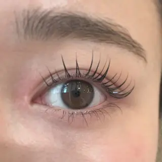 マツエク・マツパ 高月 友奈のヘアスタイル