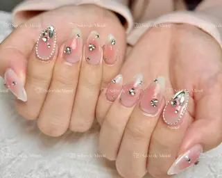 ネイル Salon de Minuit🦩のネイルデザイン