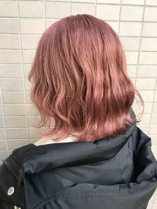 ミディアム BiBi 藤野あゆみのヘアスタイル