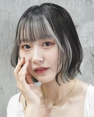 ミディアム yelm所属・🫒オリーブカラー ミディアムレイヤー✨のヘアスタイル