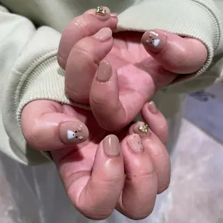ネイル ハイトーン🦄ネイル 💞のぶちのネイルデザイン