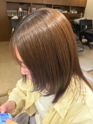 ミディアム 伊藤 利澄のヘアスタイル