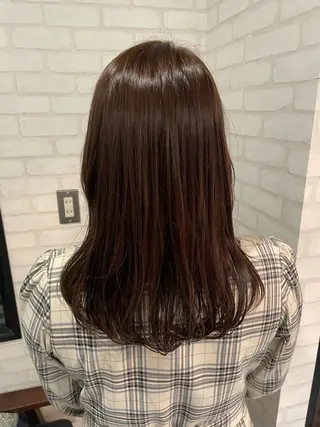 カラー eyesburg W/est所属・ショート 村上のヘアスタイル