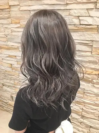 セミロング 🌿アロマヘアルーム 横浜店✂︎のヘアスタイル