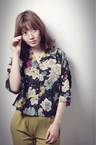 ミディアム カラー パーマ ヘアアレンジ Relación / レラシオン所属・岩崎 克秀のヘアスタイル