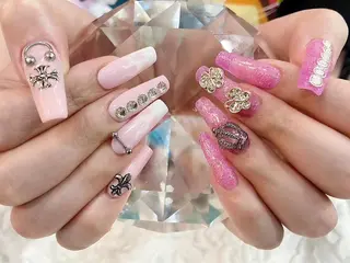 ネイル nailsalon Mirrorのネイルデザイン