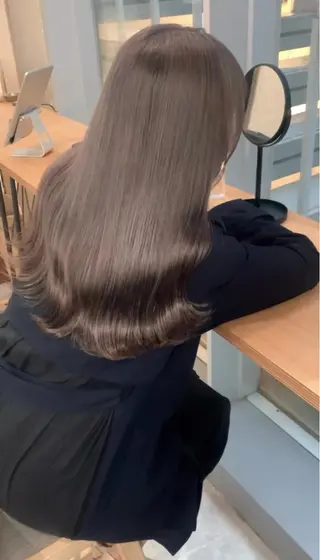 カラー 菊地 万佐久のヘアスタイル