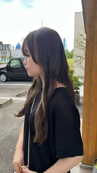 ロング カラー amiehairroom所属・むらたナチュラルパー マ🌀透明感カラーのヘアスタイル