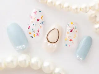 ネイル Tiary Nail Fのネイルデザイン