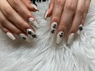 ネイル SOARE🤍 🤍のネイルデザイン