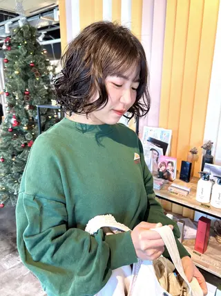 ショート パーマ 透明感カラー 暖色shihoのヘアスタイル