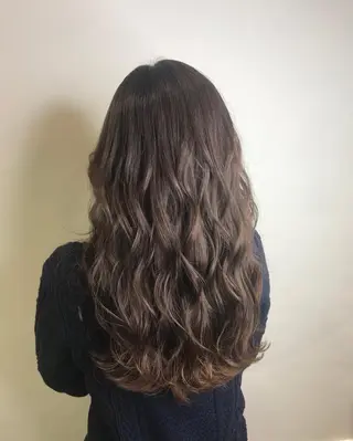 セミロング 澤 幸梨愛のヘアスタイル