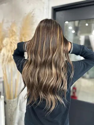 ロング カラー ヘアアレンジ 久米 治仁のヘアスタイル