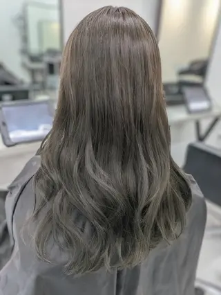 セミロング カラー 艶髪韓国ヘア🇰🇷 韓国風メンズカット のヘアスタイル