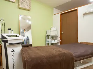 Ema salon satomiのネイルデザイン