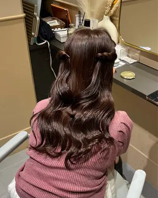 ロング カラー ヘアアレンジ 🫧tomoka 透明感カラー🫧のヘアスタイル
