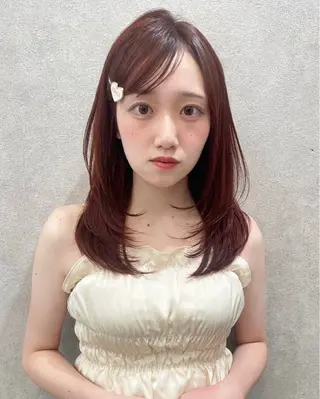 セミロング karin ボブハイトーンのヘアスタイル