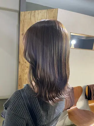 セミロング カラー ふかたさや🌟 艶感カラー🌟のヘアスタイル