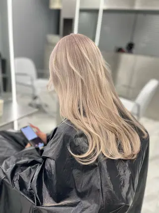 ロング カラー 最高級髪質改善 🦄ブリーチYUGOのヘアスタイル