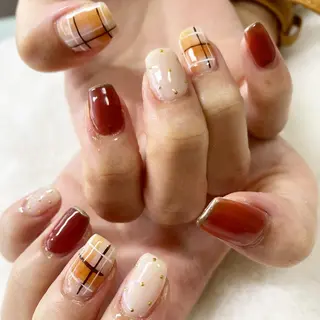 ネイル Laki nailのネイルデザイン