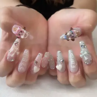 ネイル 🌈🐰 saki. m 🐰🌈のネイルデザイン