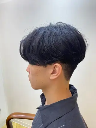 パーマ メンズ センターパートの神様 マッシュ 関口 柊太のヘアスタイル