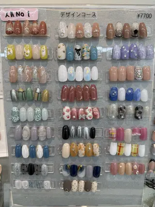 ネイル salone Regina 【サローネ　レジーナ】所属・Regina Marinaのネイルデザイン