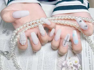 ネイル コウ ヨウのネイルデザイン