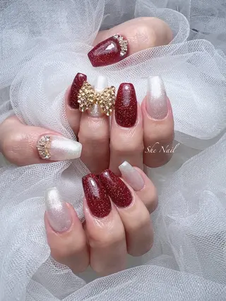 ネイル She Nail所属・ISA_ BELLAのネイルデザイン