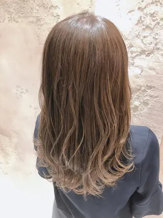 ミディアム 代表山口ひな 髪質改善のプロのヘアスタイル