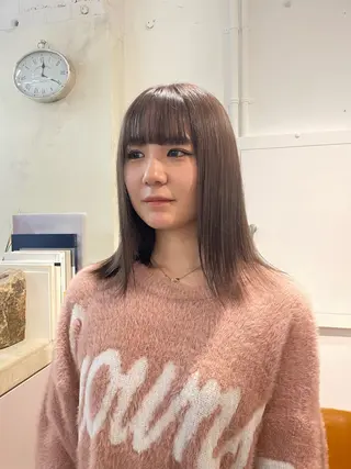 ミディアム カラー Terve.竹内 視咲のヘアスタイル