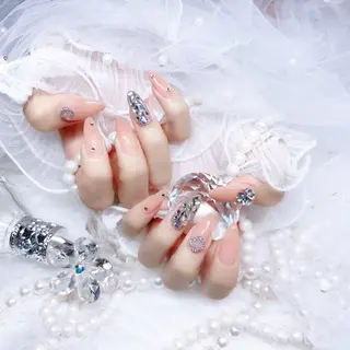 ネイル Yudia🦋 azuのネイルデザイン