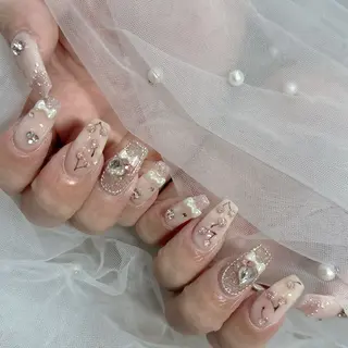 ネイル LAVISH nanamiのネイルデザイン