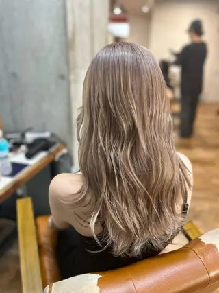 ロング カラー 透明感/ブリーチ/ 髪質改善💛miuのヘアスタイル