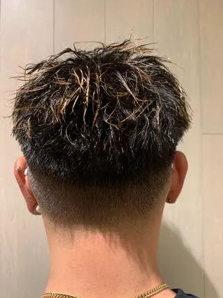 ショート メンズ 糟谷 慈英のヘアスタイル