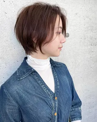 ショート ＿WHITE鳳店 アンダーバーホワイトのヘアスタイル