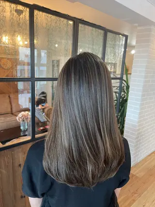 カラー LA BELLA所属・LA BELLA マリナのヘアスタイル