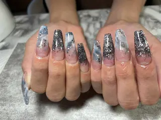 ネイル 蓑原 佳央里のネイルデザイン