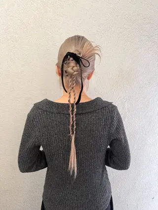 ヘアアレンジ RINA ブリーチ / 海外レイヤーのヘアスタイル