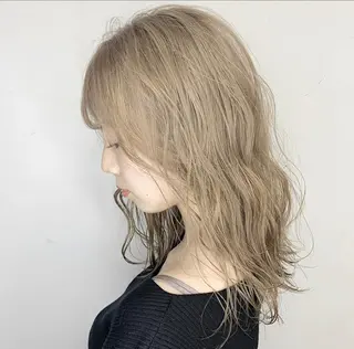 セミロング カラー 🪞上品で可愛い韓国 ヘア🪞Rikutoのヘアスタイル