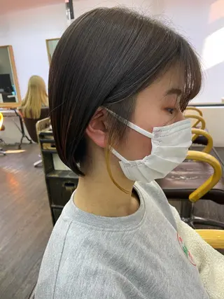 ショート ヒカ/外国人風 デザインカラーのヘアスタイル