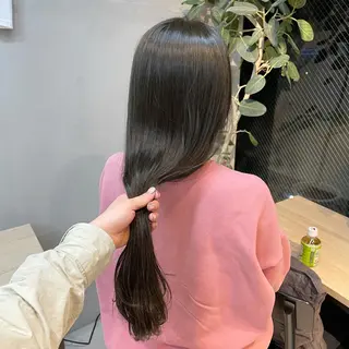 ロング カラー astar所属・kotono🪿 透明感カラーのヘアスタイル