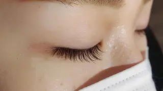 マツエク・マツパ ANNE梅田 GRACE店所属・ANNE chizuのマツエク・マツパデザイン