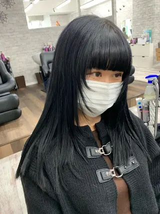 ロング カラー パーマ ヘアアレンジ メンズ キッズ ネイル マツエク・マツパ アイブロウ 🐺ウルフ×ハイトー ン🖤Yukinoのヘアスタイル