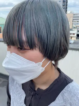 ミディアム カラー tomo🍒パーマ ハイトーン似合わせのヘアスタイル