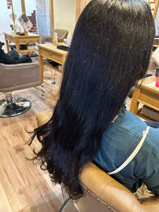 ロング 巽 愛夏のヘアスタイル